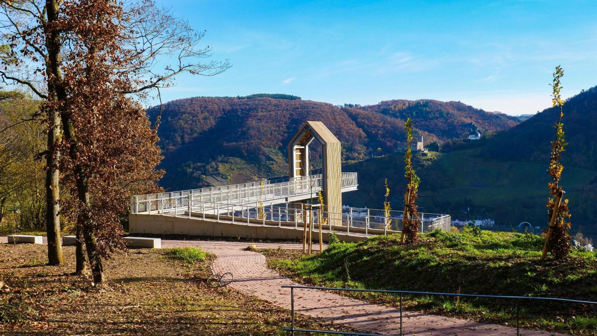 Wein- Und Gaestehaus Genetsch Lieser Dış mekan fotoğraf